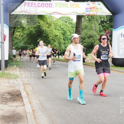 29.06.2025 - hella hamburg halbmarathon MichiJ http://msf.ph/oto/8264355 29.06.2025 10:30:18 Zwischen KM18-KM19 1441, 1700, 1763, 4823, 5987, 7092, 9365, 10415, 13714, 13725, 13876, 14484, 15351, 18772, 19046 meine-sportfotos.de