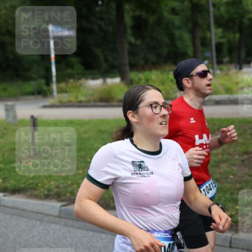 29.06.2025 - hella hamburg halbmarathon Yannick Fuchs http://msf.ph/oto/8264416 29.06.2025 10:36:35 20KM 1169, 1209, 1256, 1441, 1512, 1763, 1903, 1962, 2675, 3523, 5682, 5690, 6593, 6639, 7105, 7116, 7363, 7693, 8694, 9365, 10415, 12098, 13196, 13483, 13709, 13725, 14275, 15521, 15623, 15654, 15846, 15935, 16281, 17182, 17637, 17926, 18772, 19046 meine-sportfotos.de