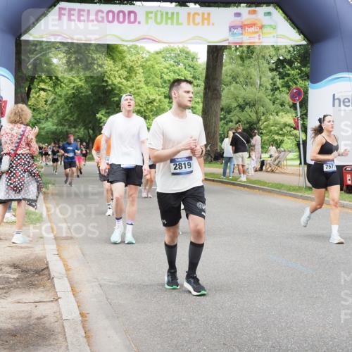 29.06.2025 - hella hamburg halbmarathon MichiJ http://msf.ph/oto/8264433 29.06.2025 10:54:17 Zwischen KM18-KM19 2819, 4220, 4293, 7571, 8398, 8999, 10196, 10834, 14340, 15834, 15922, 15993, 17787 meine-sportfotos.de