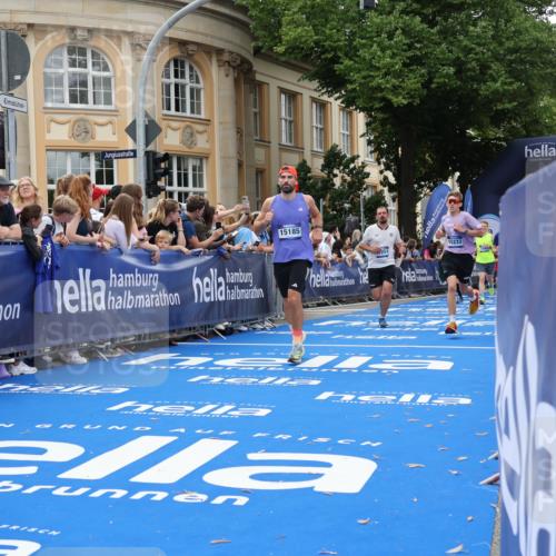 29.06.2025 - hella hamburg halbmarathon Strokosch-Dieckow http://msf.ph/oto/8264582 29.06.2025 10:44:43 Ziel 1782, 1941, 2970, 3004, 3098, 3785, 4270, 4915, 4991, 6490, 7056, 7167, 7325, 10669, 14816, 15185, 15233, 16224, 16834, 17251, 18107, 18437, 18464, 18560, 18868, 19206, 19207, 19210 meine-sportfotos.de
