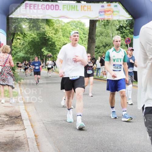 29.06.2025 - hella hamburg halbmarathon MichiJ http://msf.ph/oto/8264591 29.06.2025 10:54:19 Zwischen KM18-KM19 2819, 3488, 4220, 4293, 7571, 8999, 10196, 10834, 14340, 15834, 15922, 15993 meine-sportfotos.de