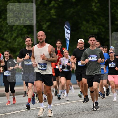 29.06.2025 - hella hamburg halbmarathon Dr. Thomas Lammeyer http://msf.ph/oto/8264643 29.06.2025 10:35:32 Kennedybrücke 1097, 1547, 1844, 1979, 2754, 2755, 2831, 2832, 2914, 3281, 3396, 3424, 3571, 3681, 4877, 4953, 5165, 5350, 5846, 5943, 5965, 6078, 6160, 6573, 6640, 7120, 7772, 8806, 8812, 8941, 9078, 9104, 9183, 9883, 10148, 10240, 10435, 10586, 11178 meine-sportfotos.de