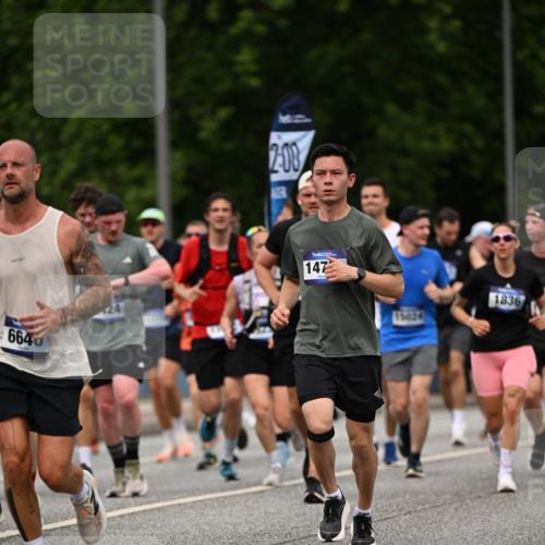29.06.2025 - hella hamburg halbmarathon Dr. Thomas Lammeyer http://msf.ph/oto/8264770 29.06.2025 10:35:33 Kennedybrücke 1097, 1547, 1844, 1979, 2754, 2755, 2831, 2832, 2914, 3281, 3396, 3424, 3571, 3681, 4877, 4953, 5165, 5350, 5846, 5965, 6078, 6160, 6573, 6640, 7120, 7772, 8806, 8812, 8941, 9078, 9104, 9183, 9883, 10148, 10240, 10435, 10586, 11178 meine-sportfotos.de