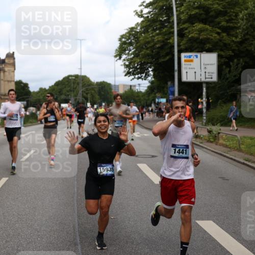 29.06.2025 - hella hamburg halbmarathon Yannick Fuchs http://msf.ph/oto/8264851 29.06.2025 10:36:38 20KM 1169, 1209, 1256, 1312, 1441, 1512, 1903, 1962, 3523, 4823, 5682, 5690, 6593, 6639, 6721, 6770, 7105, 7116, 7363, 7693, 8694, 9365, 10415, 12098, 13196, 13483, 13709, 13725, 14275, 14811, 15521, 15623, 15654, 15846, 15935, 16281, 16507, 17016, 17363, 17637, 17926, 18330, 19046 meine-sportfotos.de