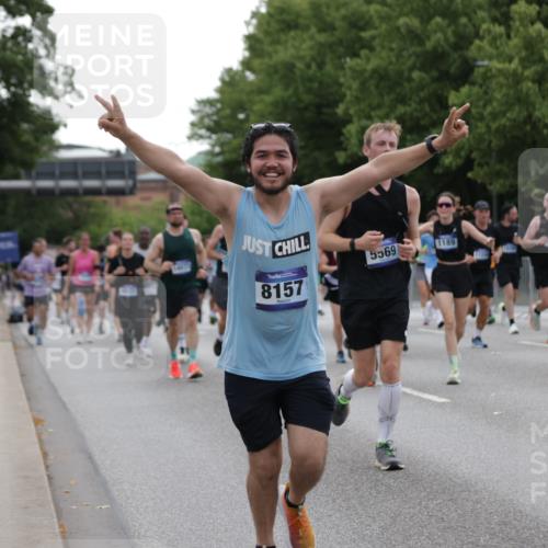 29.06.2025 - hella hamburg halbmarathon Jannik Wohlers http://msf.ph/oto/8264891 29.06.2025 10:33:17 Lombardsbrücke 1189, 1275, 1896, 2342, 2776, 3170, 3560, 4361, 4433, 4449, 4696, 4942, 5075, 5096, 5141, 5557, 5566, 5569, 5821, 5822, 5887, 6109, 6515, 6516, 6854, 6956, 6999, 7653, 8021, 8157, 8282, 8891, 9234, 9258, 9438, 9799, 9995, 10561, 11237, 11338, 11453, 11546, 11676, 11811, 11827, 11928, 12237, 12238, 12652, 12835, 12855, 13375, 13535, 13601, 13741, 13853, 14032, 14098, 14451, 15044, 15072, 15367 meine-sportfotos.de