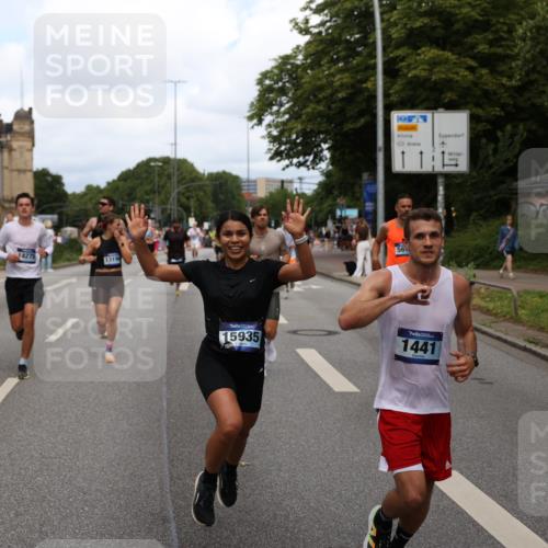 29.06.2025 - hella hamburg halbmarathon Yannick Fuchs http://msf.ph/oto/8264980 29.06.2025 10:36:38 20KM 1169, 1209, 1256, 1312, 1441, 1512, 1903, 1962, 3523, 4823, 5682, 5690, 6593, 6639, 6721, 6770, 7105, 7116, 7363, 7693, 8694, 9365, 10415, 12098, 13196, 13483, 13709, 13725, 14275, 14811, 15521, 15623, 15654, 15846, 15935, 16281, 16507, 17016, 17363, 17637, 17926, 18330, 19046 meine-sportfotos.de