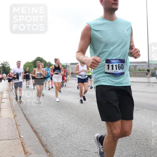 29.06.2025 - hella hamburg halbmarathon Lena Gebhardt http://msf.ph/oto/8265017 29.06.2025 10:46:11 Lombardsbrücke 1004, 1100, 1104, 1421, 1426, 1429, 1465, 1532, 1555, 1608, 1837, 1854, 1867, 1868, 1983, 2398, 2423, 2500, 2522, 2773, 2813, 2917, 2951, 2954, 2965, 3410, 4104, 4119, 4223, 4317, 4388, 4448, 4572, 5635, 5697, 5703, 5769, 5770, 5854, 5892, 6068, 6133, 6333, 6392, 6623, 7268, 7303, 7356, 7364, 7368, 7374, 7605, 7894, 7960, 7983, 8047, 8700, 9120, 9121, 9129, 9337, 9426, 9445, 10153, 10327, 10329, 10367, 10511, 11358, 11361, 11876, 11910, 12298, 12333, 12507, 12522 meine-sportfotos.de
