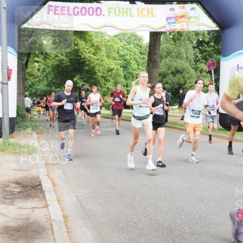 29.06.2025 - hella hamburg halbmarathon MichiJ http://msf.ph/oto/8265022 29.06.2025 10:30:28 Zwischen KM18-KM19 1256, 1675, 6593, 7105, 7693, 12588, 13196, 14346, 15654, 15846, 17882 meine-sportfotos.de