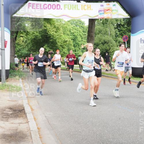 29.06.2025 - hella hamburg halbmarathon MichiJ http://msf.ph/oto/8265048 29.06.2025 10:30:29 Zwischen KM18-KM19 1256, 1675, 6593, 6639, 7105, 7693, 12588, 14346, 14811, 15255, 15654, 15846, 16507, 17637, 17882 meine-sportfotos.de