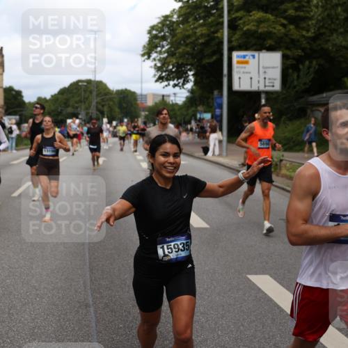 29.06.2025 - hella hamburg halbmarathon Yannick Fuchs http://msf.ph/oto/8265056 29.06.2025 10:36:39 20KM 1169, 1209, 1256, 1312, 1441, 1512, 1903, 1962, 3523, 4823, 5682, 5690, 6639, 6721, 6770, 7105, 7116, 7363, 7693, 8694, 9365, 10415, 12098, 13196, 13483, 13709, 13725, 14275, 14811, 15270, 15623, 15654, 15846, 15935, 16281, 16507, 16626, 17016, 17363, 17637, 17926, 18330, 19046 meine-sportfotos.de