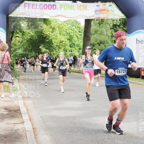 29.06.2025 - hella hamburg halbmarathon MichiJ http://msf.ph/oto/8265088 29.06.2025 10:54:24 Zwischen KM18-KM19 3488, 4220, 6196, 14203, 14340, 16539, 16723 meine-sportfotos.de