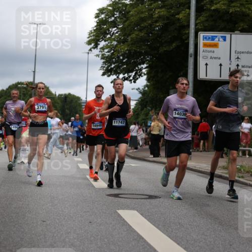 29.06.2025 - hella hamburg halbmarathon Yannick Fuchs http://msf.ph/oto/8265092 29.06.2025 10:48:46 20KM 1125, 1327, 1496, 1506, 1628, 2119, 2474, 2561, 2771, 2884, 2955, 3041, 3177, 3652, 3791, 3794, 3861, 3945, 4029, 4189, 4231, 4903, 4938, 5319, 6082, 6084, 6433, 6443, 6587, 6723, 6938, 8449, 8487, 8514, 8698, 8973, 9227, 10191, 10192, 10263, 10368, 10376, 11184, 11333, 11499, 11747, 11797, 11799, 11976, 12186, 12526, 12961, 13267, 13297, 13988, 14036, 14175, 14592, 14638, 14660, 14834, 14948, 15389, 15408, 15879, 16047, 16327, 17842, 18380 meine-sportfotos.de
