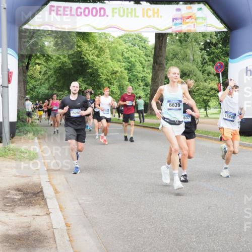 29.06.2025 - hella hamburg halbmarathon MichiJ http://msf.ph/oto/8265094 29.06.2025 10:30:29 Zwischen KM18-KM19 1256, 1675, 6593, 6639, 7105, 7693, 12588, 14346, 14811, 15255, 15654, 15846, 16507, 17637, 17882 meine-sportfotos.de
