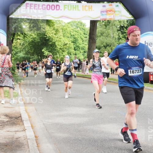 29.06.2025 - hella hamburg halbmarathon MichiJ http://msf.ph/oto/8265114 29.06.2025 10:54:25 Zwischen KM18-KM19 3488, 4220, 6196, 14203, 16539, 16723 meine-sportfotos.de