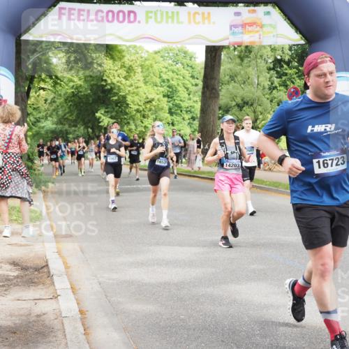 29.06.2025 - hella hamburg halbmarathon MichiJ http://msf.ph/oto/8265145 29.06.2025 10:54:25 Zwischen KM18-KM19 3488, 4220, 6196, 14203, 16539, 16723 meine-sportfotos.de