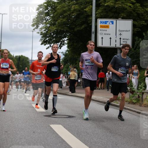 29.06.2025 - hella hamburg halbmarathon Yannick Fuchs http://msf.ph/oto/8265151 29.06.2025 10:48:46 20KM 1125, 1327, 1496, 1506, 1628, 2119, 2474, 2561, 2771, 2884, 2955, 3041, 3177, 3652, 3791, 3794, 3861, 3945, 4029, 4189, 4231, 4903, 4938, 5319, 6082, 6084, 6433, 6443, 6587, 6723, 6938, 8449, 8487, 8514, 8698, 8973, 9227, 10191, 10192, 10263, 10368, 10376, 11184, 11333, 11499, 11747, 11797, 11799, 11976, 12186, 12526, 12961, 13267, 13297, 13988, 14036, 14175, 14592, 14638, 14660, 14834, 14948, 15389, 15408, 15879, 16047, 16327, 17842, 18380 meine-sportfotos.de