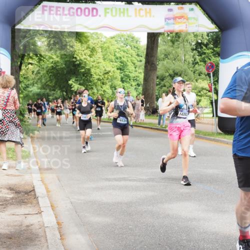 29.06.2025 - hella hamburg halbmarathon MichiJ http://msf.ph/oto/8265196 29.06.2025 10:54:25 Zwischen KM18-KM19 3488, 4220, 6196, 14203, 16539, 16723 meine-sportfotos.de