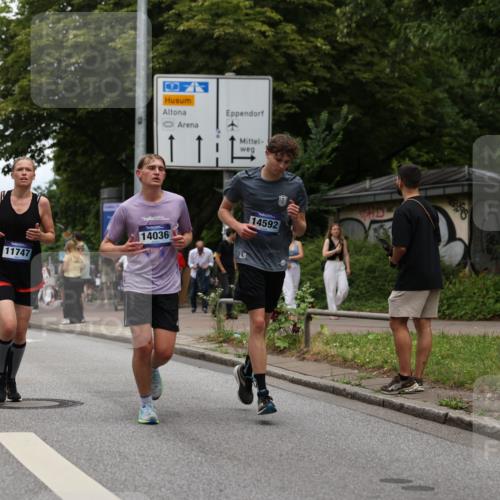 29.06.2025 - hella hamburg halbmarathon Yannick Fuchs http://msf.ph/oto/8265253 29.06.2025 10:48:46 20KM 1125, 1327, 1496, 1506, 1628, 2119, 2474, 2561, 2771, 2884, 2955, 3041, 3177, 3652, 3791, 3794, 3861, 3945, 4029, 4189, 4231, 4903, 4938, 5319, 6082, 6084, 6433, 6443, 6587, 6723, 6938, 8449, 8487, 8514, 8698, 8973, 9227, 10191, 10192, 10263, 10368, 10376, 11184, 11333, 11499, 11747, 11797, 11799, 11976, 12186, 12526, 12961, 13267, 13297, 13988, 14036, 14175, 14592, 14638, 14660, 14834, 14948, 15389, 15408, 15879, 16047, 16327, 17842, 18380 meine-sportfotos.de