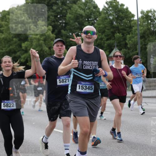 29.06.2025 - hella hamburg halbmarathon Jannik Wohlers http://msf.ph/oto/8265265 29.06.2025 10:33:23 Lombardsbrücke 1189, 1275, 1417, 1896, 2342, 2482, 3170, 3264, 3340, 3345, 3560, 4361, 4433, 4449, 4479, 4696, 4942, 5075, 5096, 5141, 5557, 5566, 5569, 5691, 5821, 5822, 5887, 6109, 6364, 6515, 6516, 6854, 6956, 7027, 7565, 7653, 8021, 8157, 8202, 8282, 8375, 8377, 8383, 8401, 9094, 9234, 9438, 9799, 9875, 9995, 10007, 10071, 10561, 11092, 11111, 11237, 11338, 11453, 11546, 11676, 11827, 11928, 12237, 12238, 12562, 12652, 12835, 12855, 13535, 13601, 13741, 13853, 13934, 14032, 14098 meine-sportfotos.de