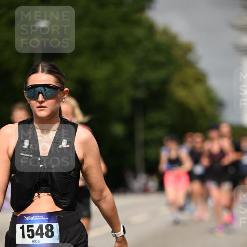 29.06.2025 - hella hamburg halbmarathon Dr. Thomas Lammeyer http://msf.ph/oto/8265276 29.06.2025 10:14:51 Kennedybrücke 1548, 1781, 2868, 4287, 5182, 5440, 5653, 5806, 8171, 8561, 8807, 9829, 10196, 11149 meine-sportfotos.de
