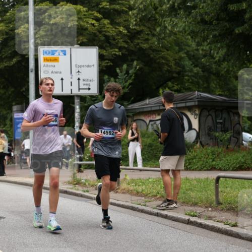 29.06.2025 - hella hamburg halbmarathon Yannick Fuchs http://msf.ph/oto/8265340 29.06.2025 10:48:47 20KM 1125, 1327, 1496, 1506, 1628, 2119, 2474, 2561, 2771, 2884, 2955, 3041, 3177, 3652, 3791, 3794, 3861, 3945, 4029, 4189, 4231, 4868, 4903, 4938, 5319, 6082, 6084, 6433, 6443, 6587, 6938, 8449, 8487, 8514, 8698, 8973, 10191, 10192, 10263, 10368, 10376, 11184, 11333, 11499, 11747, 11797, 11799, 11976, 12186, 12526, 12584, 12961, 13267, 13297, 13988, 14036, 14175, 14592, 14638, 14660, 14834, 14948, 15389, 15408, 15879, 16047, 16327, 17842, 18380 meine-sportfotos.de