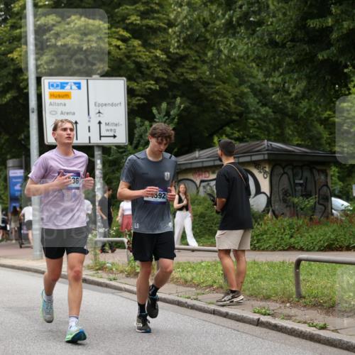 29.06.2025 - hella hamburg halbmarathon Yannick Fuchs http://msf.ph/oto/8265380 29.06.2025 10:48:47 20KM 1125, 1327, 1496, 1506, 1628, 2119, 2474, 2561, 2771, 2884, 2955, 3041, 3177, 3652, 3791, 3794, 3861, 3945, 4029, 4189, 4231, 4868, 4903, 4938, 5319, 6082, 6084, 6433, 6443, 6587, 6938, 8449, 8487, 8514, 8698, 8973, 10191, 10192, 10263, 10368, 10376, 11184, 11333, 11499, 11747, 11797, 11799, 11976, 12186, 12526, 12584, 12961, 13267, 13297, 13988, 14036, 14175, 14592, 14638, 14660, 14834, 14948, 15389, 15408, 15879, 16047, 16327, 17842, 18380 meine-sportfotos.de