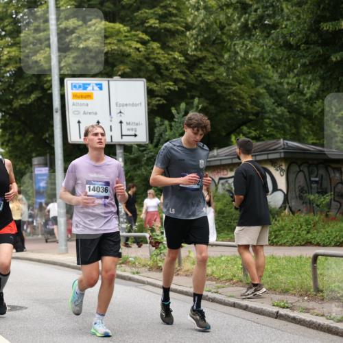 29.06.2025 - hella hamburg halbmarathon Yannick Fuchs http://msf.ph/oto/8265436 29.06.2025 10:48:47 20KM 1125, 1327, 1496, 1506, 1628, 2119, 2474, 2561, 2771, 2884, 2955, 3041, 3177, 3652, 3791, 3794, 3861, 3945, 4029, 4189, 4231, 4868, 4903, 4938, 5319, 6082, 6084, 6433, 6443, 6587, 6938, 8449, 8487, 8514, 8698, 8973, 10191, 10192, 10263, 10368, 10376, 11184, 11333, 11499, 11747, 11797, 11799, 11976, 12186, 12526, 12584, 12961, 13267, 13297, 13988, 14036, 14175, 14592, 14638, 14660, 14834, 14948, 15389, 15408, 15879, 16047, 16327, 17842, 18380 meine-sportfotos.de