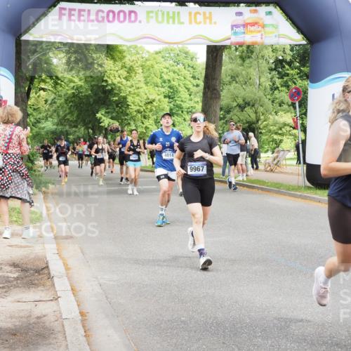29.06.2025 - hella hamburg halbmarathon MichiJ http://msf.ph/oto/8265448 29.06.2025 10:54:27 Zwischen KM18-KM19 6196, 9967, 14203, 16539, 16723 meine-sportfotos.de