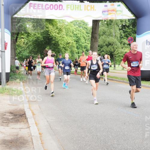 29.06.2025 - hella hamburg halbmarathon MichiJ http://msf.ph/oto/8265568 29.06.2025 10:30:32 Zwischen KM18-KM19 1675, 1903, 6639, 7105, 7363, 7693, 12588, 14811, 15255, 15328, 15654, 15846, 16507, 17032, 17637 meine-sportfotos.de