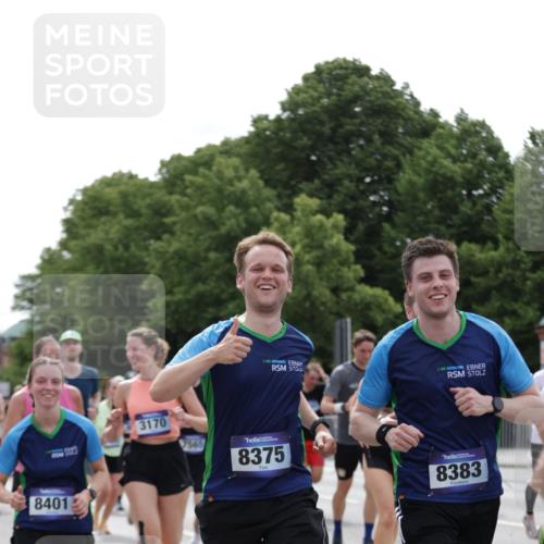 29.06.2025 - hella hamburg halbmarathon Jannik Wohlers http://msf.ph/oto/8265735 29.06.2025 10:33:27 Lombardsbrücke 1189, 1275, 1417, 1896, 2342, 2482, 3170, 3264, 3340, 3345, 3560, 4433, 4479, 4696, 4942, 5096, 5141, 5557, 5561, 5566, 5569, 5584, 5691, 5821, 5822, 5887, 6364, 6515, 6516, 6854, 6956, 7027, 7565, 7653, 8157, 8202, 8375, 8377, 8383, 8401, 9094, 9875, 9995, 10007, 10071, 10561, 10800, 11092, 11111, 11237, 11338, 11676, 11827, 12562, 12652, 12835, 13401, 13535, 13741, 13853, 13934, 14032, 14098, 17440, 19145, 19164 meine-sportfotos.de