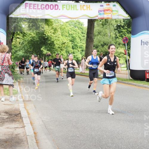 29.06.2025 - hella hamburg halbmarathon MichiJ http://msf.ph/oto/8265791 29.06.2025 10:54:31 Zwischen KM18-KM19 2963, 2964, 4014, 5363, 9967, 11355, 11641, 16539, 16976 meine-sportfotos.de