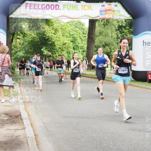 29.06.2025 - hella hamburg halbmarathon MichiJ http://msf.ph/oto/8265836 29.06.2025 10:54:31 Zwischen KM18-KM19 2963, 2964, 4014, 5363, 9967, 11355, 11641, 16539, 16976 meine-sportfotos.de