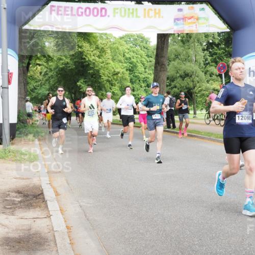 29.06.2025 - hella hamburg halbmarathon MichiJ http://msf.ph/oto/8265854 29.06.2025 10:30:34 Zwischen KM18-KM19 1675, 1903, 5124, 5690, 6639, 7105, 7363, 12098, 12588, 14811, 15255, 15328, 15846, 16507, 17032, 17159, 17637 meine-sportfotos.de