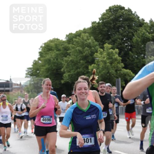 29.06.2025 - hella hamburg halbmarathon Jannik Wohlers http://msf.ph/oto/8265868 29.06.2025 10:33:28 Lombardsbrücke 1189, 1275, 1417, 1705, 1787, 1896, 2482, 3170, 3264, 3340, 3345, 3560, 4433, 4479, 4696, 4807, 4942, 5096, 5141, 5557, 5561, 5566, 5569, 5584, 5691, 5821, 5822, 5887, 6364, 6515, 6516, 6854, 6956, 7027, 7565, 8202, 8375, 8377, 8383, 8401, 9094, 9875, 9995, 10007, 10071, 10561, 10800, 11092, 11111, 11237, 11338, 11642, 11676, 11827, 12562, 12652, 12835, 13401, 13535, 13741, 13853, 13934, 14032, 14873, 15792, 17440, 19145, 19164 meine-sportfotos.de