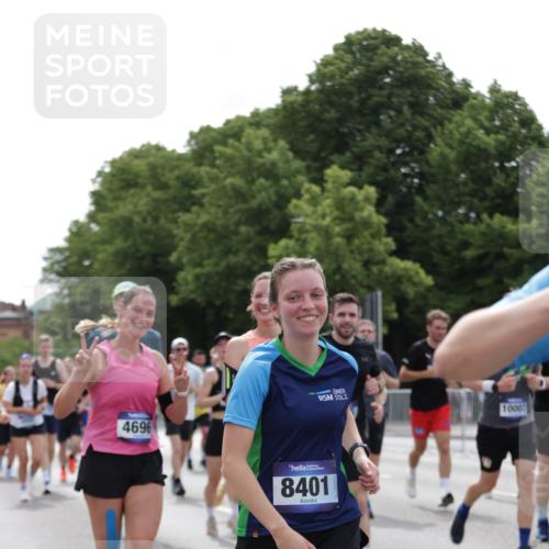 29.06.2025 - hella hamburg halbmarathon Jannik Wohlers http://msf.ph/oto/8265963 29.06.2025 10:33:28 Lombardsbrücke 1189, 1275, 1417, 1705, 1787, 1896, 2482, 3170, 3264, 3340, 3345, 3560, 4433, 4479, 4696, 4807, 4942, 5096, 5141, 5557, 5561, 5566, 5569, 5584, 5691, 5821, 5822, 5887, 6364, 6515, 6516, 6854, 6956, 7027, 7565, 8202, 8375, 8377, 8383, 8401, 9094, 9875, 9995, 10007, 10071, 10561, 10800, 11092, 11111, 11237, 11338, 11642, 11676, 11827, 12562, 12652, 12835, 13401, 13535, 13741, 13853, 13934, 14032, 14873, 15792, 17440, 19145, 19164 meine-sportfotos.de