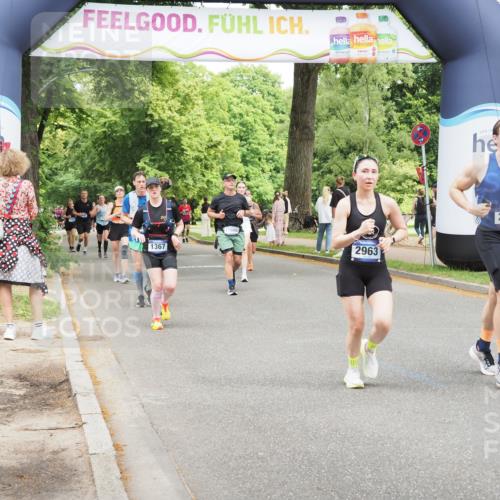 29.06.2025 - hella hamburg halbmarathon MichiJ http://msf.ph/oto/8266002 29.06.2025 10:54:32 Zwischen KM18-KM19 2963, 2964, 4014, 5363, 9967, 11088, 11355, 11641, 16824, 16976, 17062 meine-sportfotos.de