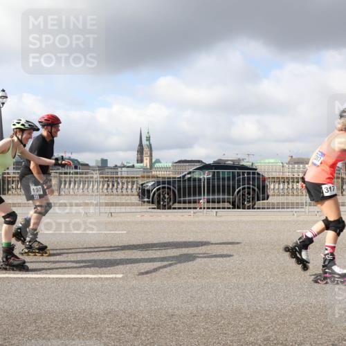 29.06.2025 - hella hamburg halbmarathon Lena Gebhardt http://msf.ph/oto/8266054 29.06.2025 09:04:35 Lombardsbrücke  meine-sportfotos.de