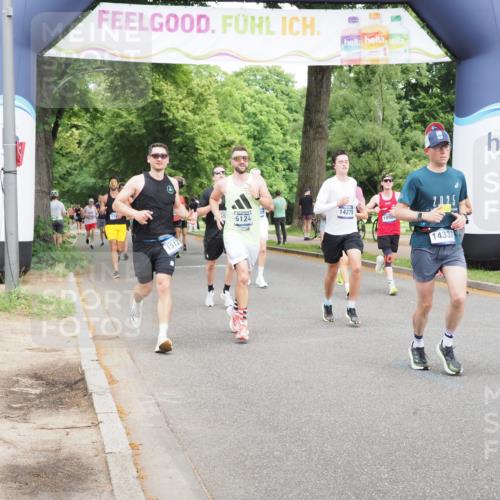 29.06.2025 - hella hamburg halbmarathon MichiJ http://msf.ph/oto/8266092 29.06.2025 10:30:36 Zwischen KM18-KM19 1512, 1903, 5124, 5690, 6639, 7363, 8359, 8694, 9815, 12098, 12588, 14275, 14811, 15255, 15328, 16507, 17032, 17159, 17637, 17926, 18509 meine-sportfotos.de