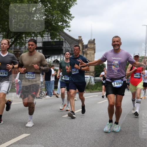 29.06.2025 - hella hamburg halbmarathon Yannick Fuchs http://msf.ph/oto/8266178 29.06.2025 10:48:49 20KM 1125, 1327, 1496, 1506, 1628, 2119, 2474, 2561, 2771, 2884, 2955, 3041, 3652, 3791, 3794, 3945, 4029, 4189, 4231, 4868, 4903, 4938, 5319, 6355, 6433, 6443, 6587, 6938, 8449, 8487, 8514, 8698, 8973, 10191, 10192, 10368, 10376, 11184, 11333, 11747, 11797, 11799, 11976, 12186, 12526, 12584, 12961, 13267, 13297, 13988, 14036, 14175, 14592, 14638, 14660, 14834, 14845, 14948, 15389, 15879, 16047, 16327, 17842, 18031, 18380 meine-sportfotos.de