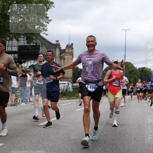 29.06.2025 - hella hamburg halbmarathon Yannick Fuchs http://msf.ph/oto/8266231 29.06.2025 10:48:49 20KM 1125, 1327, 1496, 1506, 1628, 2119, 2474, 2561, 2771, 2884, 2955, 3041, 3652, 3791, 3794, 3945, 4029, 4189, 4231, 4868, 4903, 4938, 5319, 6355, 6433, 6443, 6587, 6938, 8449, 8487, 8514, 8698, 8973, 10191, 10192, 10368, 10376, 11184, 11333, 11747, 11797, 11799, 11976, 12186, 12526, 12584, 12961, 13267, 13297, 13988, 14036, 14175, 14592, 14638, 14660, 14834, 14845, 14948, 15389, 15879, 16047, 16327, 17842, 18031, 18380 meine-sportfotos.de