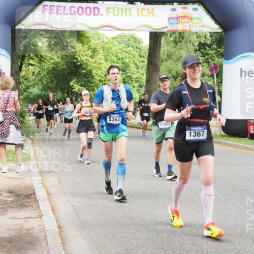 29.06.2025 - hella hamburg halbmarathon MichiJ http://msf.ph/oto/8266236 29.06.2025 10:54:35 Zwischen KM18-KM19 1367, 2963, 2964, 4014, 5363, 11088, 11355, 11641, 15945, 16824, 16976, 17062 meine-sportfotos.de