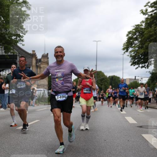 29.06.2025 - hella hamburg halbmarathon Yannick Fuchs http://msf.ph/oto/8266317 29.06.2025 10:48:49 20KM 1125, 1327, 1496, 1506, 1628, 2119, 2474, 2561, 2771, 2884, 2955, 3041, 3652, 3791, 3794, 3945, 4029, 4189, 4231, 4868, 4903, 4938, 5319, 6355, 6433, 6443, 6587, 6938, 8449, 8487, 8514, 8698, 8973, 10191, 10192, 10368, 10376, 11184, 11333, 11747, 11797, 11799, 11976, 12186, 12526, 12584, 12961, 13267, 13297, 13988, 14036, 14175, 14592, 14638, 14660, 14834, 14845, 14948, 15389, 15879, 16047, 16327, 17842, 18031, 18380 meine-sportfotos.de
