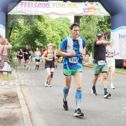 29.06.2025 - hella hamburg halbmarathon MichiJ http://msf.ph/oto/8266369 29.06.2025 10:54:35 Zwischen KM18-KM19 1367, 2963, 2964, 4014, 5363, 11088, 11355, 11641, 15945, 16824, 16976, 17062 meine-sportfotos.de