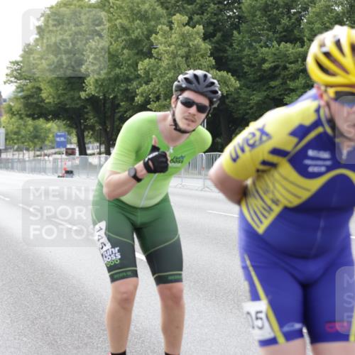 29.06.2025 - hella hamburg halbmarathon Jannik Wohlers http://msf.ph/oto/8266376 29.06.2025 08:50:45 Lombardsbrücke  meine-sportfotos.de