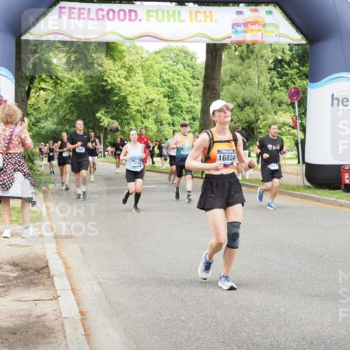 29.06.2025 - hella hamburg halbmarathon MichiJ http://msf.ph/oto/8266386 29.06.2025 10:54:37 Zwischen KM18-KM19 1079, 1367, 2963, 2964, 5363, 6517, 11088, 15945, 16824, 16976, 17062 meine-sportfotos.de