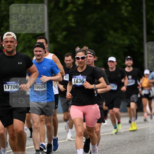 29.06.2025 - hella hamburg halbmarathon Dr. Thomas Lammeyer http://msf.ph/oto/8266425 29.06.2025 10:35:36 Kennedybrücke 1097, 1547, 1844, 1979, 2831, 2832, 3281, 3396, 3424, 3571, 3681, 4877, 4953, 5165, 5350, 5846, 5965, 6078, 6160, 6573, 6640, 7120, 8806, 8812, 8941, 9078, 9104, 9183, 9883, 10148, 10240, 10435, 10586, 10653, 11178 meine-sportfotos.de