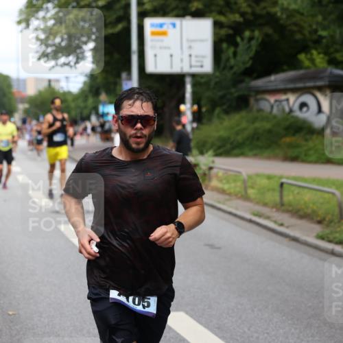 29.06.2025 - hella hamburg halbmarathon Yannick Fuchs http://msf.ph/oto/8266433 29.06.2025 10:36:44 20KM 1169, 1209, 1256, 1312, 1512, 1903, 1962, 3523, 4823, 5436, 5682, 5690, 6639, 6721, 6770, 7105, 7116, 7363, 7693, 7765, 8694, 9365, 12098, 13196, 13483, 13709, 13725, 14275, 14811, 15175, 15270, 15623, 15654, 15846, 16281, 16507, 16626, 17016, 17363, 17637, 17864, 17926, 18330, 18920 meine-sportfotos.de