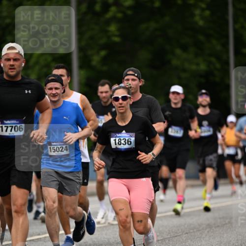 29.06.2025 - hella hamburg halbmarathon Dr. Thomas Lammeyer http://msf.ph/oto/8266448 29.06.2025 10:35:36 Kennedybrücke 1097, 1547, 1844, 1979, 2831, 2832, 3281, 3396, 3424, 3571, 3681, 4877, 4953, 5165, 5350, 5846, 5965, 6078, 6160, 6573, 6640, 7120, 8806, 8812, 8941, 9078, 9104, 9183, 9883, 10148, 10240, 10435, 10586, 10653, 11178 meine-sportfotos.de