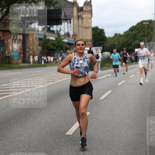 29.06.2025 - hella hamburg halbmarathon Yannick Fuchs http://msf.ph/oto/8266477 29.06.2025 10:36:45 20KM 1169, 1209, 1256, 1312, 1512, 1903, 1962, 3523, 4823, 5436, 5682, 6639, 6721, 6770, 7105, 7116, 7363, 7693, 7765, 8694, 9365, 12098, 13196, 13446, 13483, 13709, 13725, 14811, 15175, 15270, 15623, 15654, 15846, 16281, 16507, 16626, 16660, 17016, 17363, 17637, 17864, 17926, 18330, 18920 meine-sportfotos.de