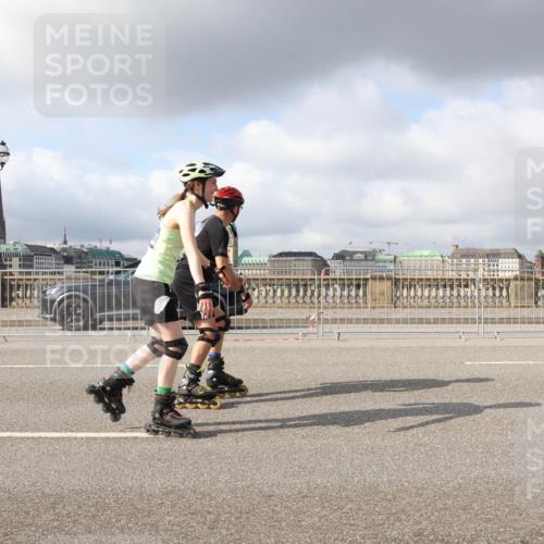 29.06.2025 - hella hamburg halbmarathon Lena Gebhardt http://msf.ph/oto/8266540 29.06.2025 09:04:35 Lombardsbrücke  meine-sportfotos.de